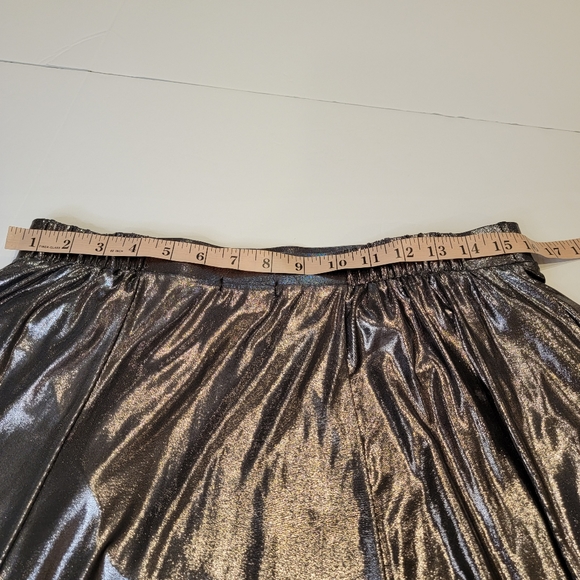 Torrid Metal Grey Liquid Shine Midi Skirt Size 00 ( Medium/Large) - Picture 7 of 17